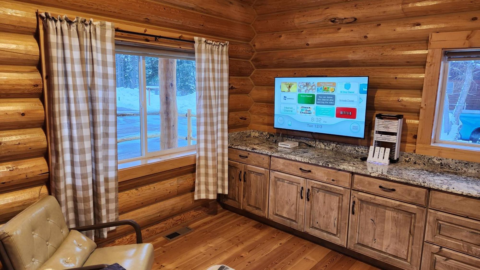 Beargrass Lodging & Rv Resort Hungry Horse ภายนอก รูปภาพ