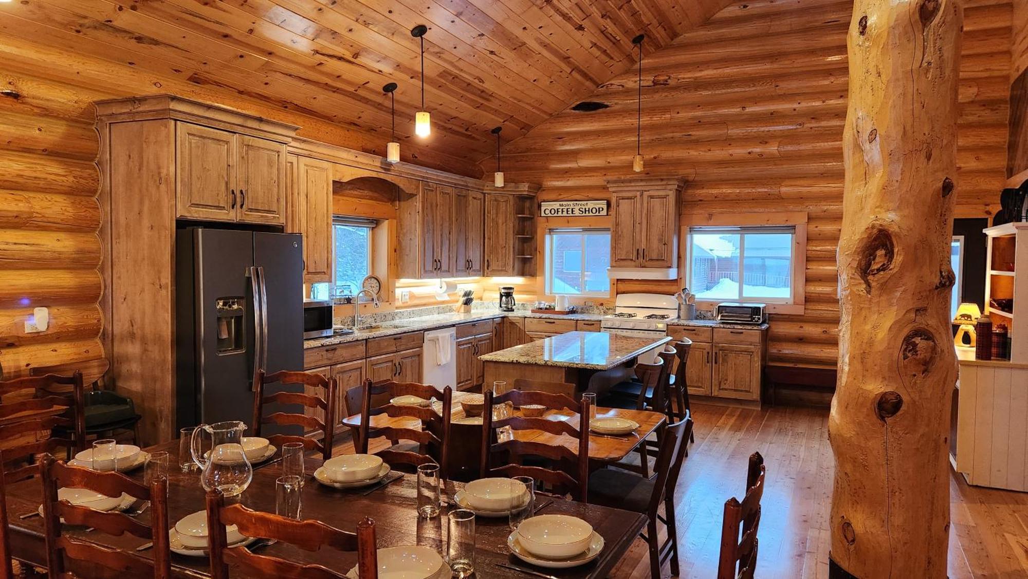 Beargrass Lodging & Rv Resort Hungry Horse ภายนอก รูปภาพ
